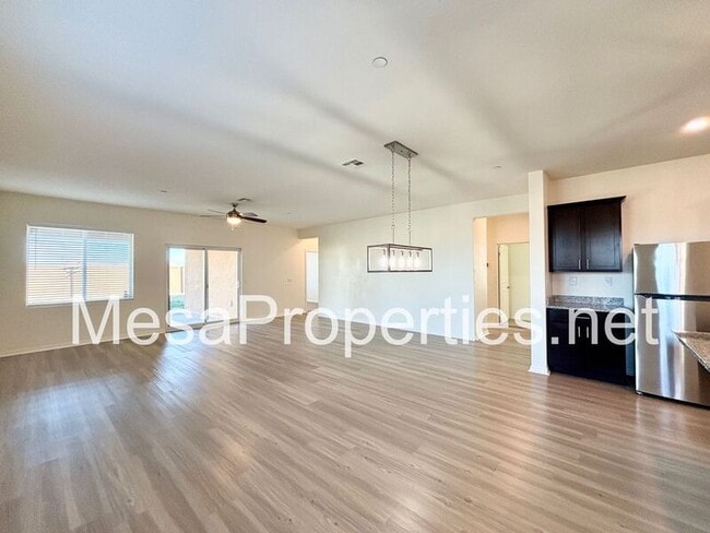 Building Photo - 15886 Rain Lily Ct