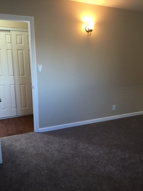 Building Photo - 161 Starr Ave