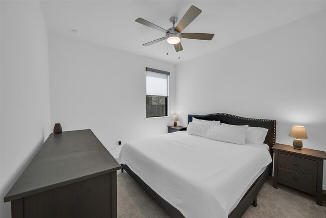 Building Photo - 7222 Grassland Vis Ln