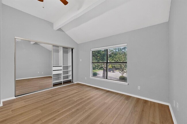 Building Photo - 3801 Menchaca Rd