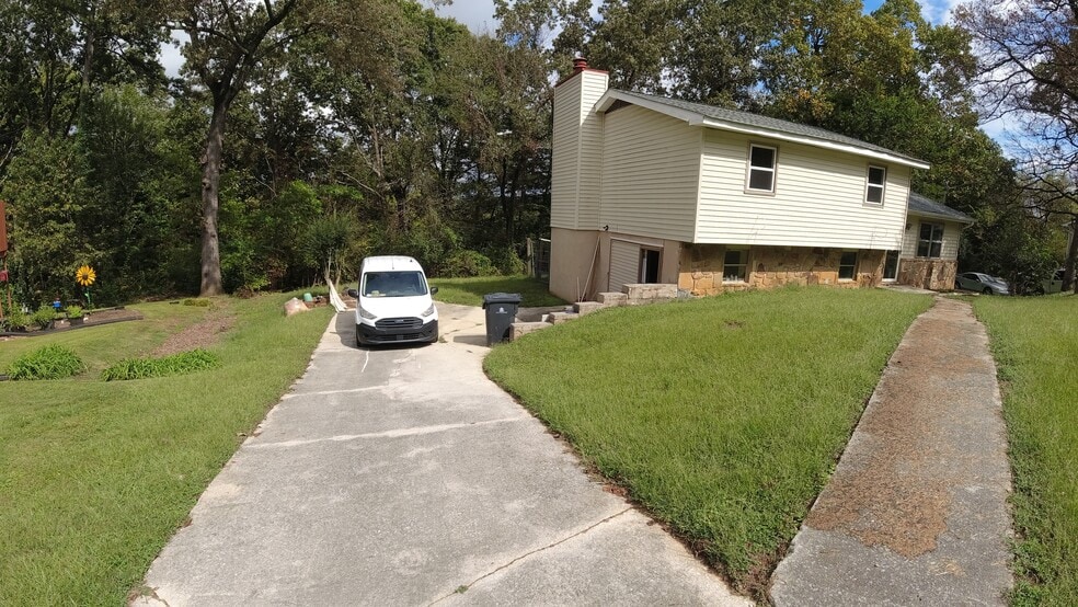 Building Photo - 2322 Chukar Rd