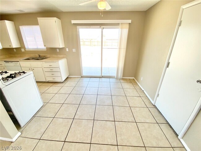 Building Photo - 3576 Covey Ln