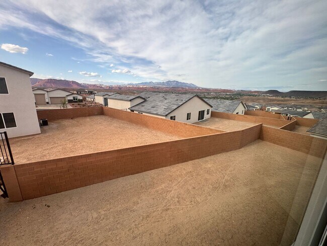 Building Photo - Brand New!!!  Beautiful 4 Bedroom Divario Home! VIEWS VIEWS VIEWS!!!
