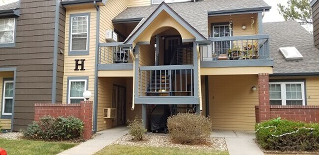 Building Photo - Feel at Home in This Cozy Fort Collins Condo