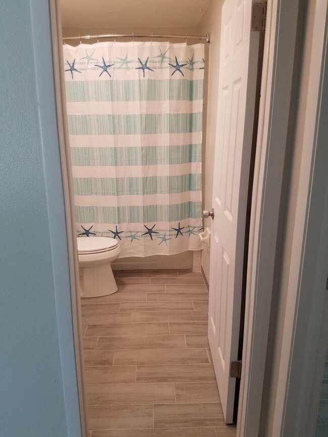 Building Photo - 3/2 NORTH WEST BRADENTON