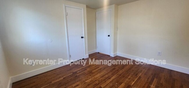 Building Photo - 813 Highland Ave