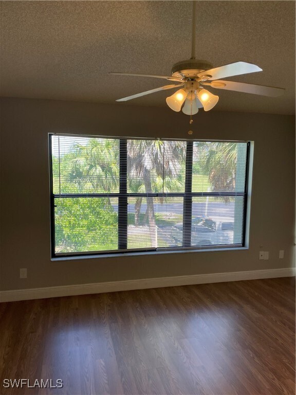 Building Photo - 13331 Greengate Blvd
