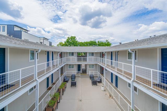Building Photo - 4919 San Jacinto St