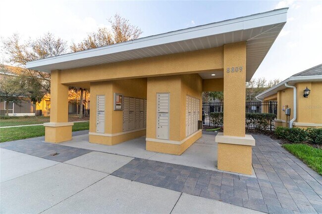 Building Photo - 7024 White Treetop Pl