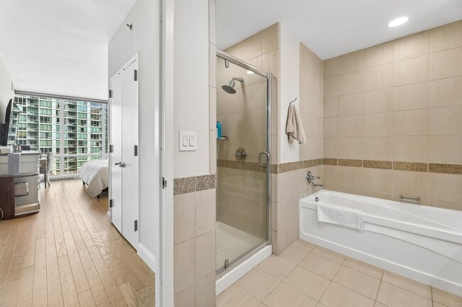 Building Photo - 20 Newport Pkwy