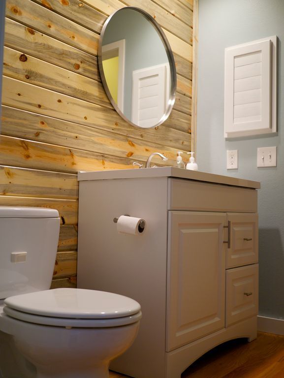 Building Photo - 4 Bed 2.5 Bath House One Block From North Boulder Park.