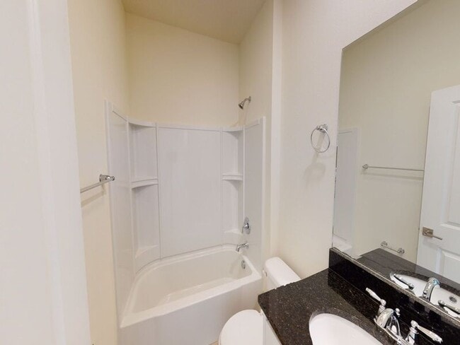 Building Photo - 351 San Filippo Dr SE