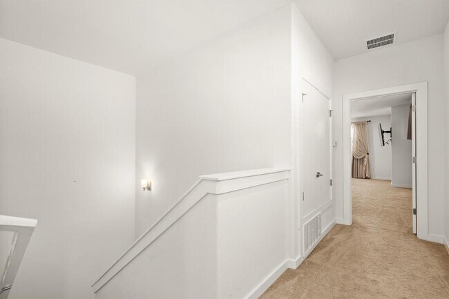 Building Photo - 8904 Parker Ranch Cir