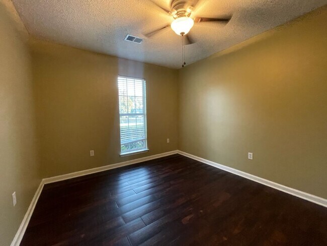 Building Photo - TRINITY LAKES, DESOTO CENTRAL SCHOOLS!