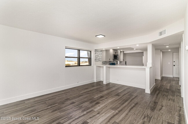 Building Photo - 85 S Atlantic Ave