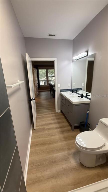 Building Photo - 10414 Villa View Cir