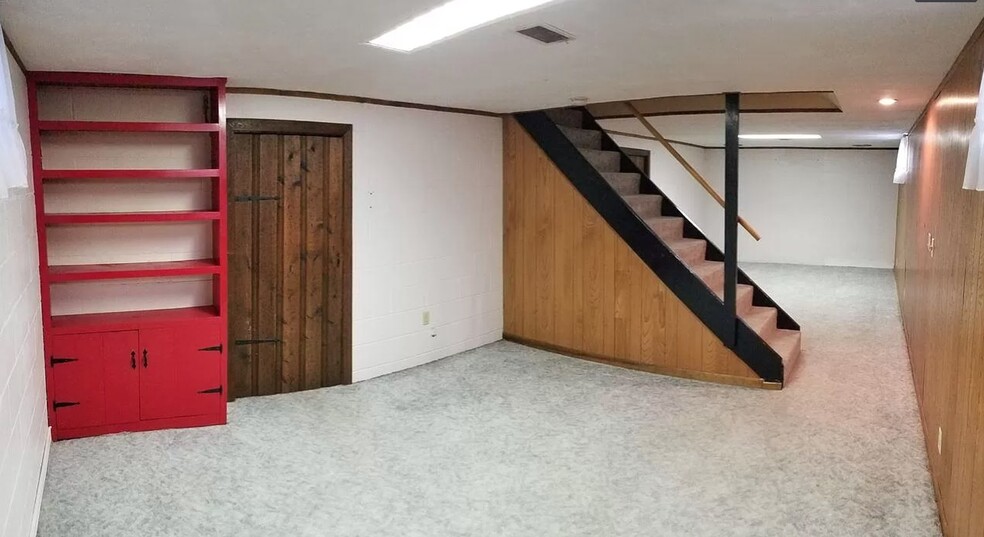 Building Photo - 4220 S 38th St