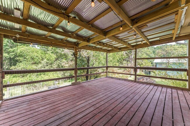 Building Photo - Charming Two Bedroom in Rogers