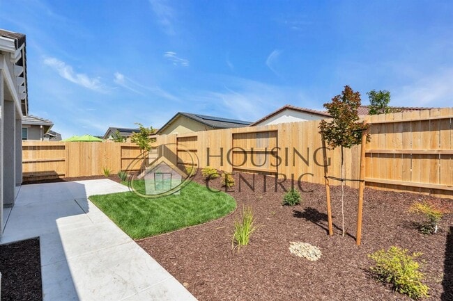 Building Photo - Brand New 55+ Gated SOLAR Home in El Dorad...