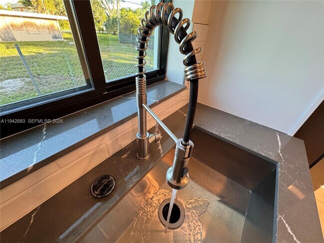 Building Photo - 2430 NW 22nd Rd