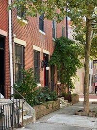 Building Photo - 624 Catharine Street