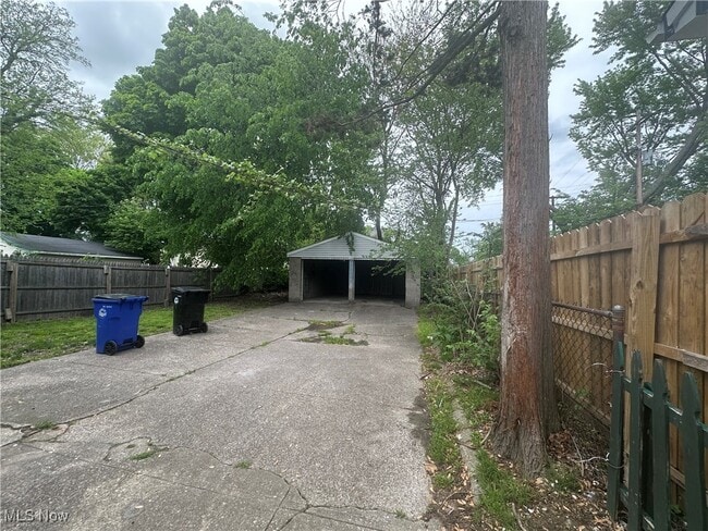 Building Photo - 11403 Itasca Ave