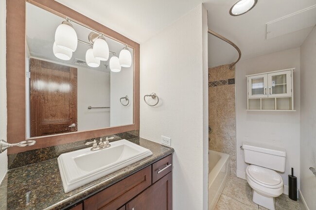 Building Photo - 3525 Sage Rd