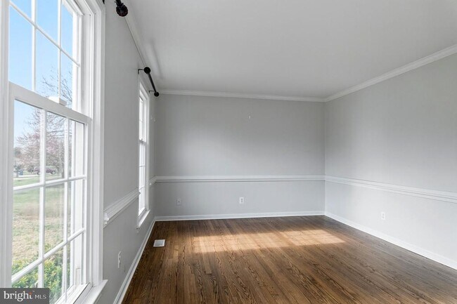 Building Photo - 2009 White Lake Dr