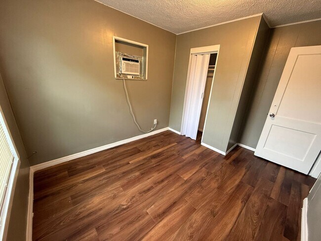 Building Photo - 2BR with Character