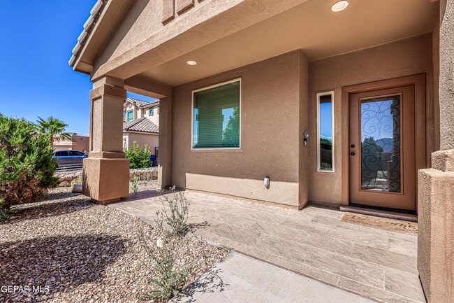 Building Photo - 5525 Valley Cedar Dr