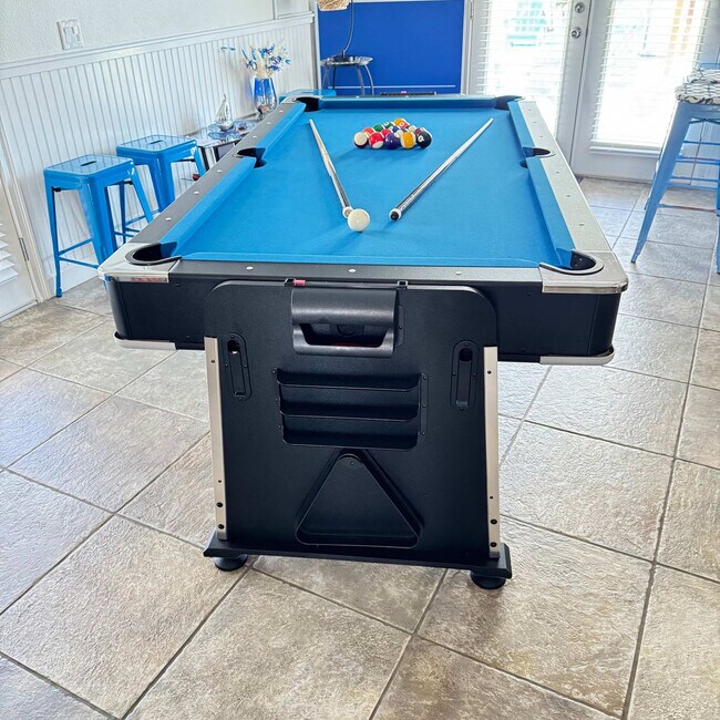 Building Photo - 42 Moody Dr