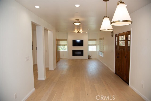 Building Photo - 448 Linwood Ave