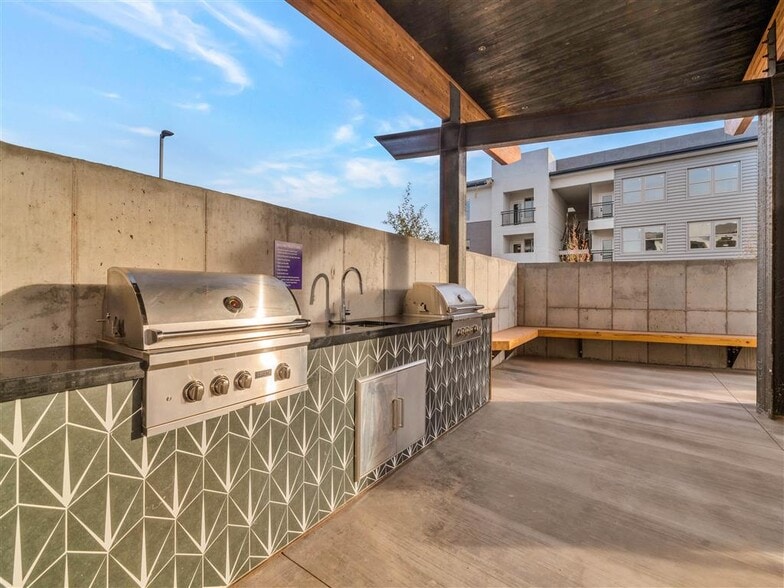 Building Photo - The Premiere at Eastmark