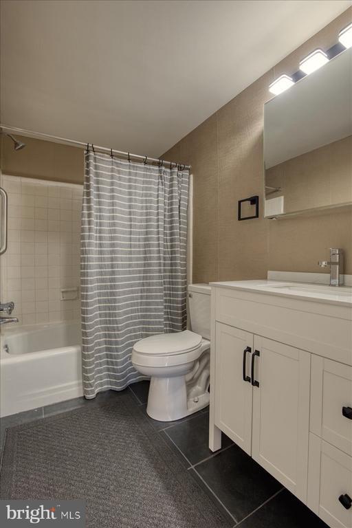 Building Photo - 1016 W Baltimore Pike