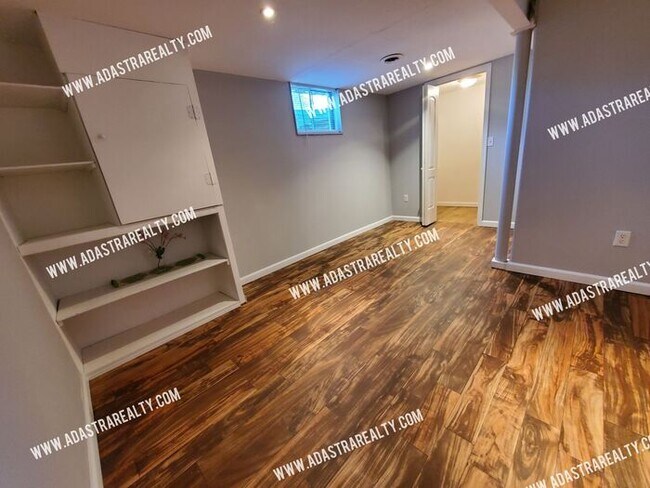 Building Photo - 4 Bedroom 2 Bath Ranch in Prairie Village-Coming SOON!!