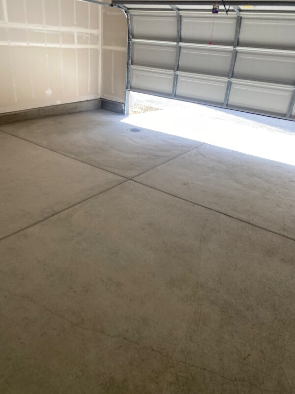 Building Photo - 653 Barrett Lk Rd