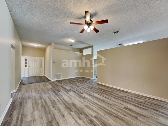 Building Photo - 1157 Windy Willows Dr