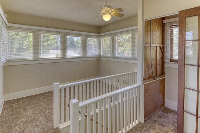 Building Photo - 734 E Peralta Wy