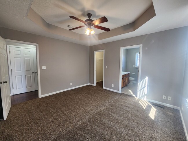 Building Photo - $250 OFF Move In Special! - 3 Bedroom 2.5 Bath + Bonus Room
