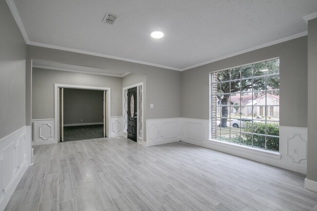 Building Photo - 16623 Wimbledon Forest Dr