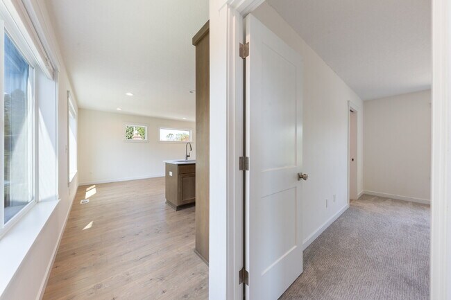 Building Photo - Recently Built 1 Bedroom, 1 Bathroom Home