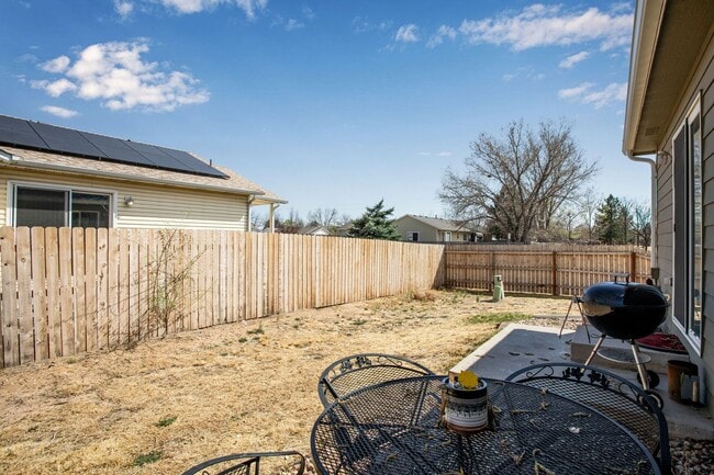 Building Photo - 1749 Rowan Ln