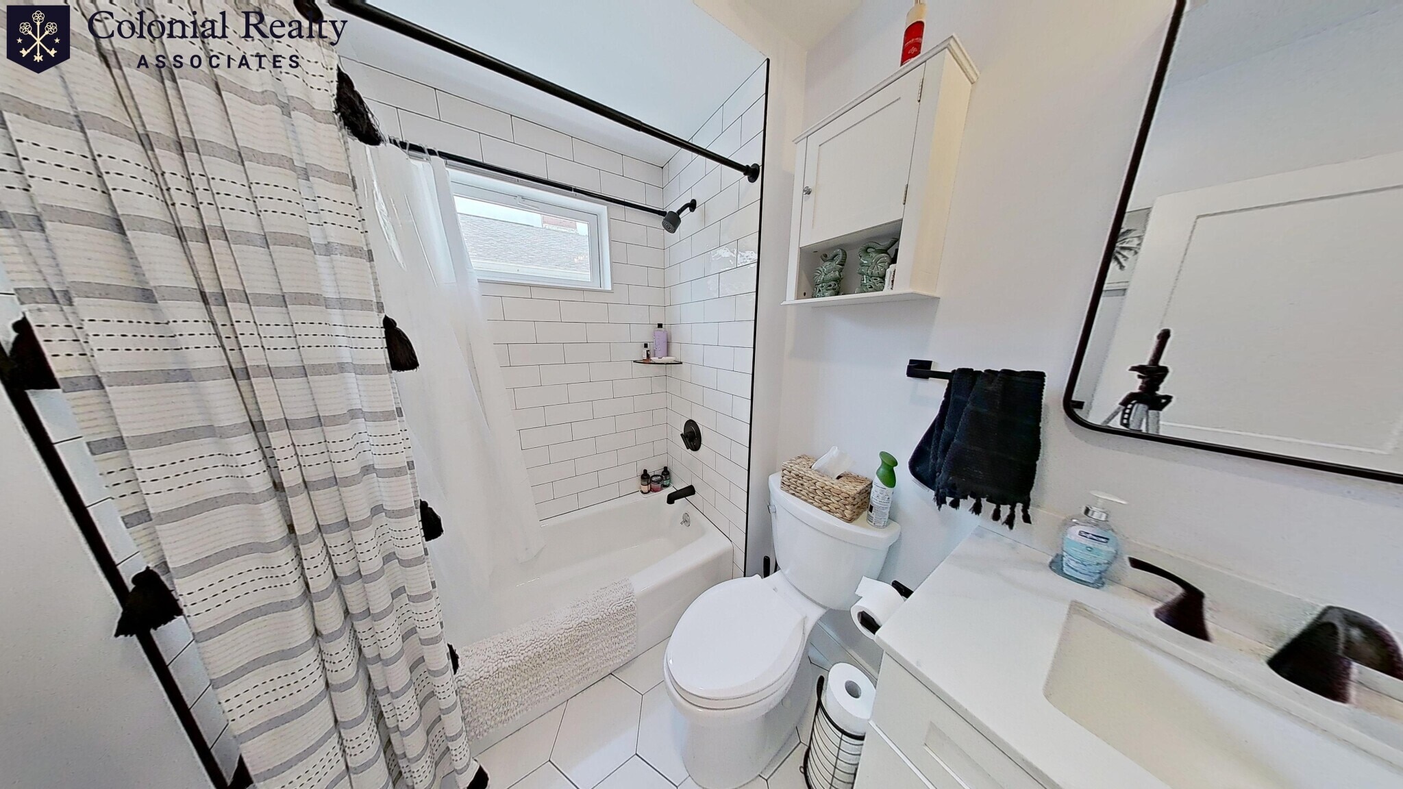 Building Photo - 32 Woodrow Ave