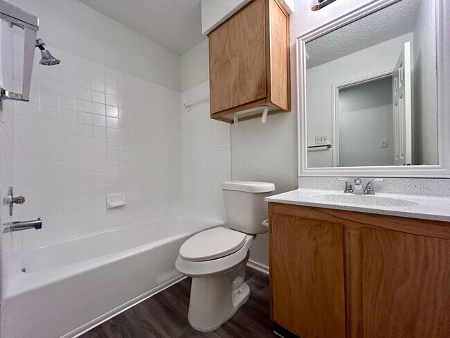 Building Photo - 9315 Kempler Dr