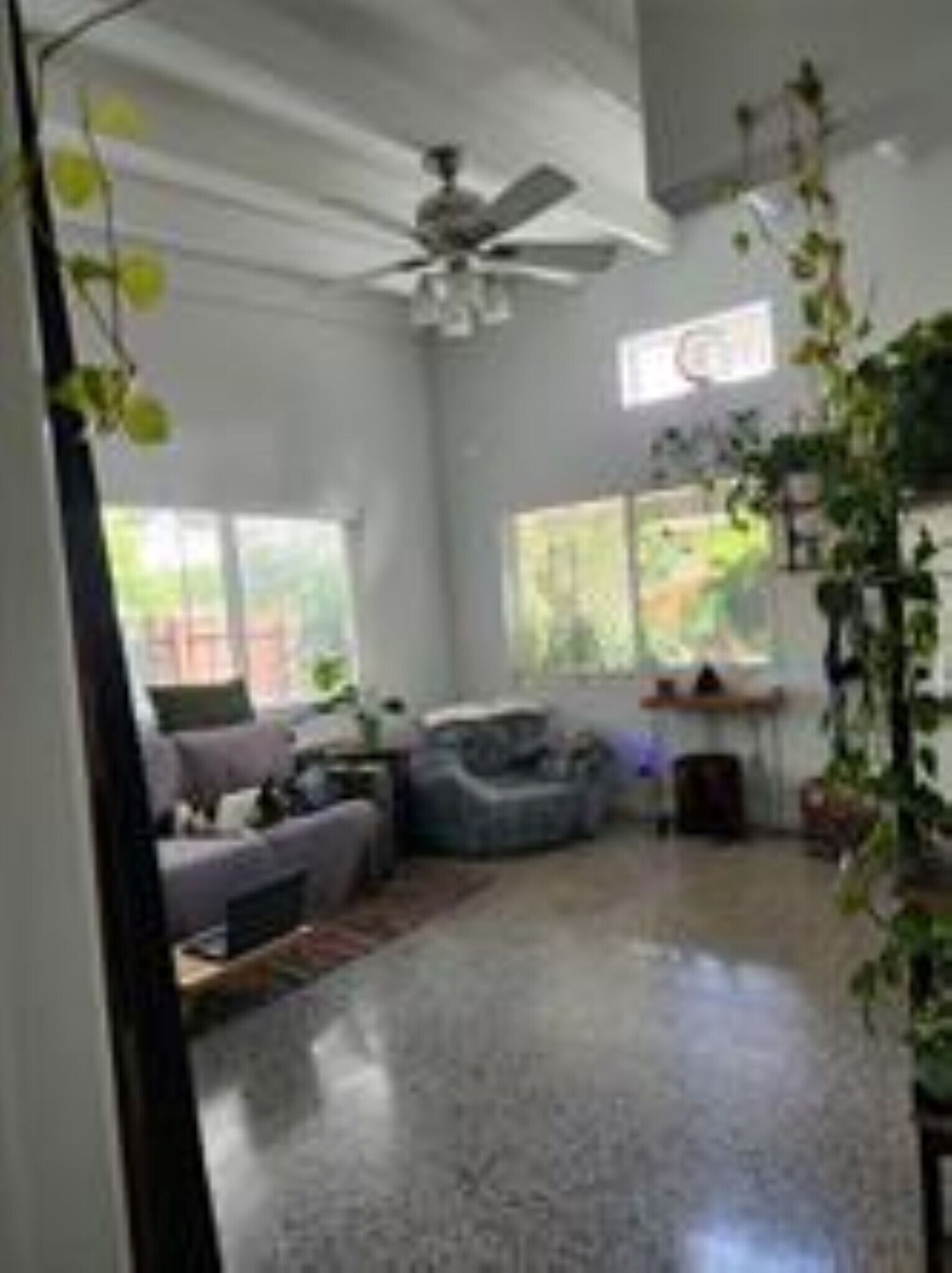 Building Photo - 1313 NE 16th Ter