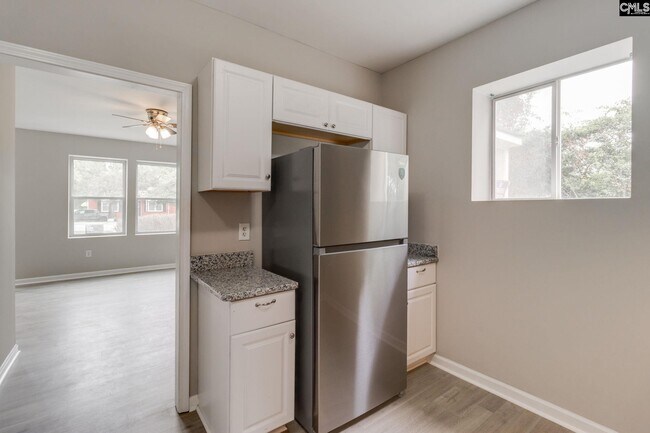 Building Photo - 6536 Shakespeare Rd