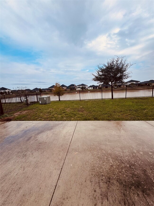 Building Photo - 28614 Hannahs Harbor Ln