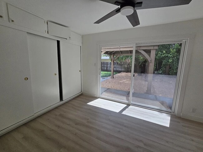 Building Photo - 5 Ormond Ct