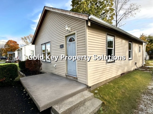 Building Photo - Updated 2BR / 1BR Single Family Home (No S...