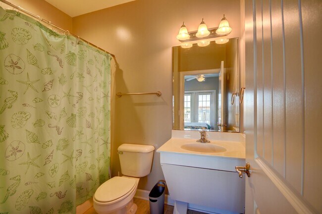 Building Photo - *Seasonal Rental* at Summer Winds 205: 3 Bedroom + Loft on Topsail Island - 3 month lease required